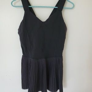 Like new Lululemon top size 6